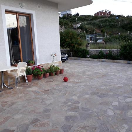 Guesthouse Emanuel كساميل المظهر الخارجي الصورة