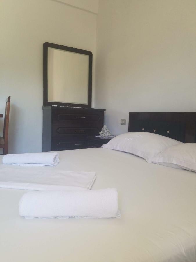 Guesthouse Emanuel كساميل المظهر الخارجي الصورة